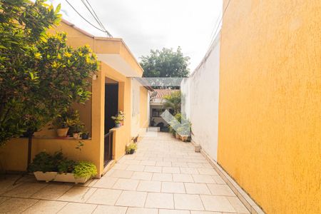 Casa à venda com 342m², 1 quarto e 3 vagas Casa à venda com 342m², 1 quarto e 3 vagasÁrea Externa