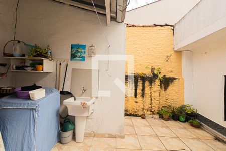 Casa à venda com 342m², 1 quarto e 3 vagas Casa à venda com 342m², 1 quarto e 3 vagasÁrea de Serviço