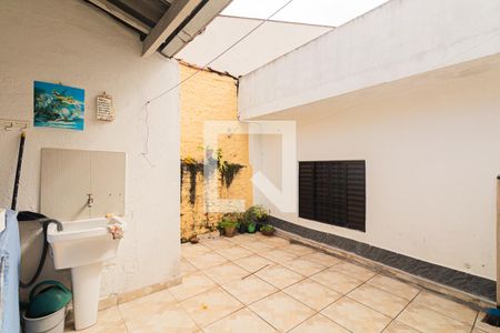 Casa à venda com 342m², 1 quarto e 3 vagas Casa à venda com 342m², 1 quarto e 3 vagasÁrea de Serviço