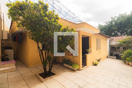 Casa à venda com 342m², 1 quarto e 3 vagas Casa à venda com 342m², 1 quarto e 3 vagasÁrea Externa