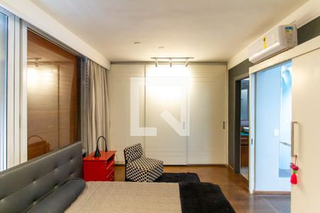 Casa de condomínio à venda com 250m², 3 quartos e 2 vagasQuarto 1 - Suíte