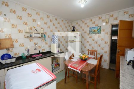 Casa à venda com 125m², 2 quartos e 2 vagasCozinha