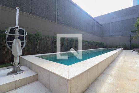 Studio para alugar com 25m², 1 quarto e sem vaga Studio para alugar com 25m², 1 quarto e sem vagaÁrea comum - Piscina
