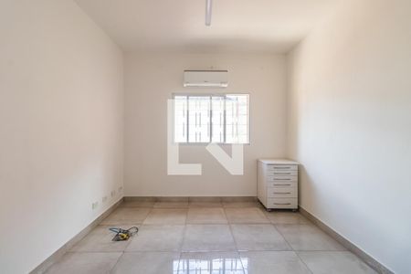 Quarto 1 de casa para alugar com 4 quartos, 154m² em Vila Sao Joao, Barueri