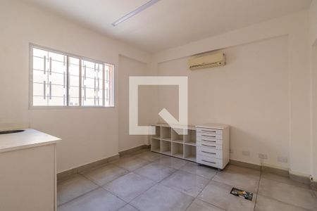 Sala de casa para alugar com 4 quartos, 154m² em Vila Sao Joao, Barueri