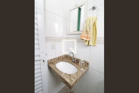 Casa à venda com 200m², 3 quartos e 4 vagasLavabo