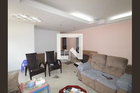 Casa à venda com 200m², 3 quartos e 4 vagasSala