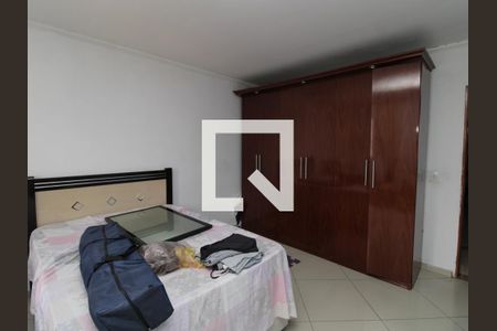 Casa à venda com 200m², 3 quartos e 4 vagasSuíte