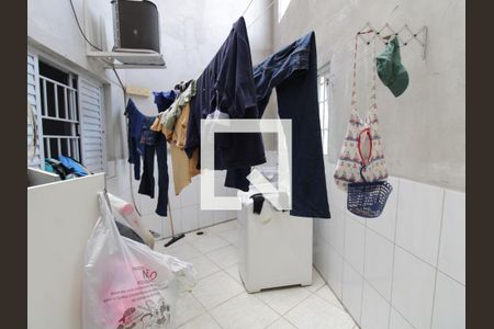 Casa à venda com 200m², 3 quartos e 4 vagasÁrea de Serviço