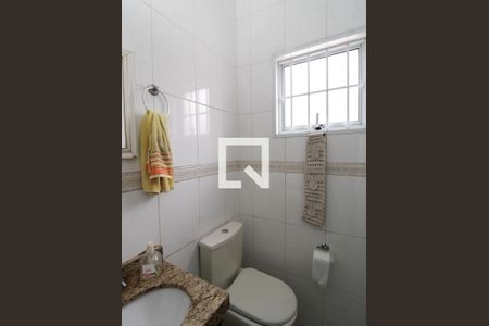 Casa à venda com 200m², 3 quartos e 4 vagasLavabo