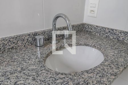 Apartamento à venda com 74m², 2 quartos e 1 vagaBanheiro da Suíte 2