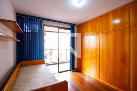 Quarto 1 de apartamento para alugar com 3 quartos, 252m² em Icaraí, Niterói