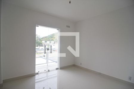 Casa à venda com 105m², 3 quartos e 1 vaga Casa à venda com 105m², 3 quartos e 1 vagaSuite