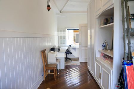 Casa à venda com 520m², 5 quartos e 5 vagas Casa à venda com 520m², 5 quartos e 5 vagasQuarto 2