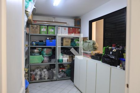 Casa à venda com 520m², 5 quartos e 5 vagas Casa à venda com 520m², 5 quartos e 5 vagasQuarto de Serviço