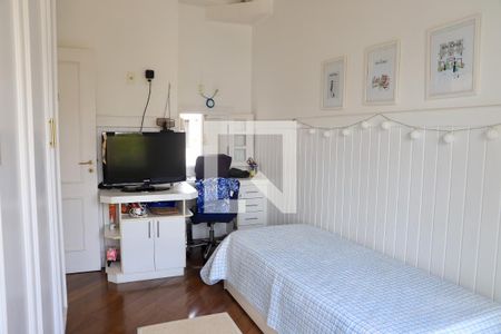 Casa à venda com 520m², 5 quartos e 5 vagas Casa à venda com 520m², 5 quartos e 5 vagasQuarto 1