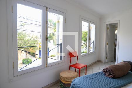 Casa à venda com 520m², 5 quartos e 5 vagas Casa à venda com 520m², 5 quartos e 5 vagasLoft Suíte