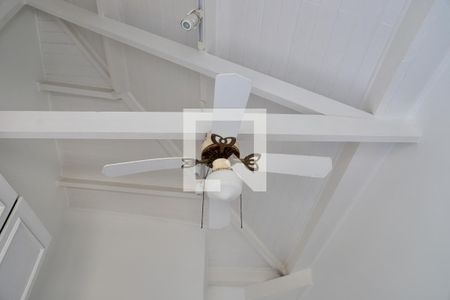 Casa à venda com 520m², 5 quartos e 5 vagas Casa à venda com 520m², 5 quartos e 5 vagasQuarto 1