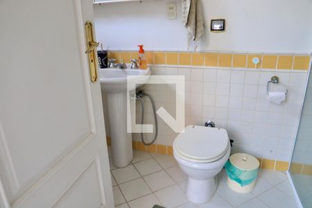 Casa à venda com 520m², 5 quartos e 5 vagas Casa à venda com 520m², 5 quartos e 5 vagasLoft Suíte