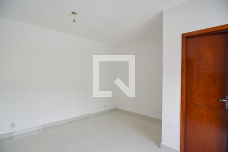 Casa à venda com 105m², 3 quartos e 1 vagaSuíte
