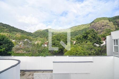Casa à venda com 105m², 3 quartos e 1 vagaSuíte