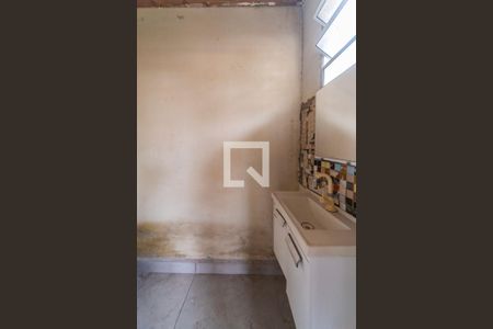 Casa à venda com 40m², 5 quartos e sem vaga Casa à venda com 40m², 5 quartos e sem vagabanheiro da Varanda