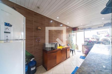 Casa à venda com 40m², 5 quartos e sem vaga Casa à venda com 40m², 5 quartos e sem vagaCozinha casa 2