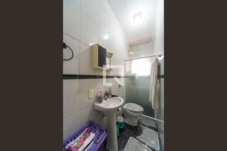 Casa à venda com 40m², 5 quartos e sem vaga Casa à venda com 40m², 5 quartos e sem vagaBaheiro casa 3