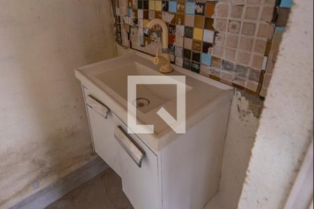 Casa à venda com 40m², 5 quartos e sem vaga Casa à venda com 40m², 5 quartos e sem vagabanheiro da Varanda