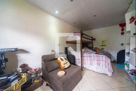 Casa à venda com 40m², 5 quartos e sem vaga Casa à venda com 40m², 5 quartos e sem vagaQuarto casa 2