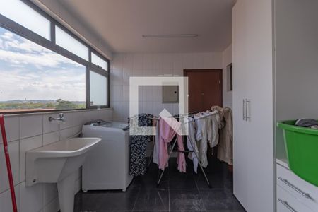 Apartamento à venda com 243m², 4 quartos e 2 vagasLavanderia