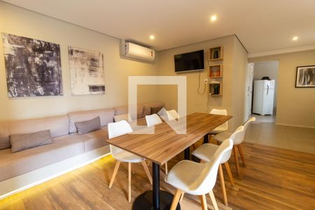 Apartamento para alugar com 38m², 2 quartos e sem vagaÁrea comum - Salão de Festas