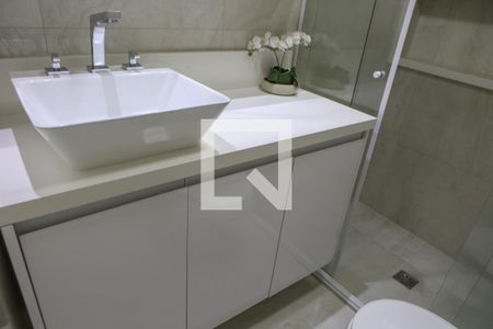Apartamento para alugar com 78m², 2 quartos e 2 vagas Apartamento para alugar com 78m², 2 quartos e 2 vagasBanheiro da Suite