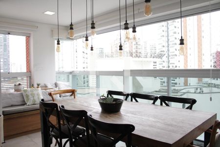 Apartamento à venda com 93m², 2 quartos e 2 vagasVaranda gourmet