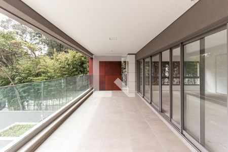 Apartamento à venda com 260m², 3 quartos e 3 vagas Apartamento à venda com 260m², 3 quartos e 3 vagasVaranda da Sala