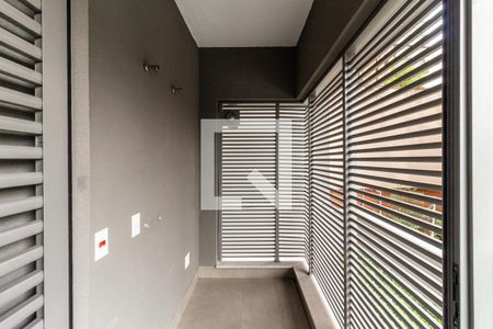 Apartamento à venda com 260m², 3 quartos e 3 vagas Apartamento à venda com 260m², 3 quartos e 3 vagasVaranda da Suíte 2