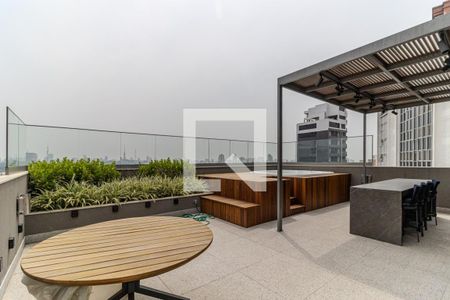 Apartamento à venda com 260m², 3 quartos e 3 vagas Apartamento à venda com 260m², 3 quartos e 3 vagasJacuzzi