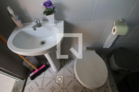 Casa à venda com 300m², 3 quartos e 2 vagasBanheiro de serviço