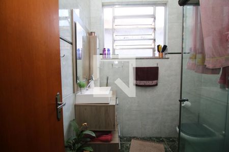 Casa à venda com 300m², 3 quartos e 2 vagasBanheiro 1