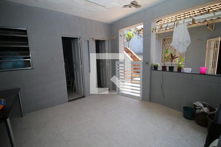 Casa à venda com 300m², 3 quartos e 2 vagasÁrea de Serviço