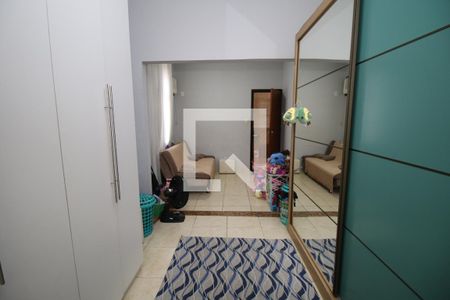 Quarto 2 de casa à venda com 3 quartos, 300m² em Brás de Pina, Rio de Janeiro