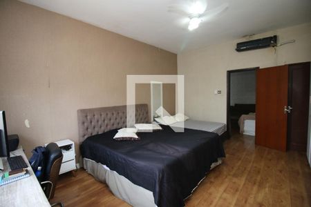 Quarto 1 de casa à venda com 3 quartos, 300m² em Brás de Pina, Rio de Janeiro