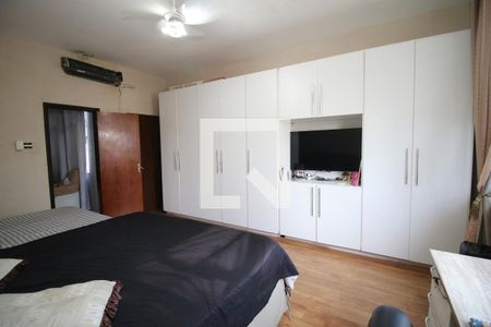 Quarto 1 de casa à venda com 3 quartos, 300m² em Brás de Pina, Rio de Janeiro