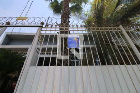 Casa à venda com 300m², 3 quartos e 2 vagasPlaca 