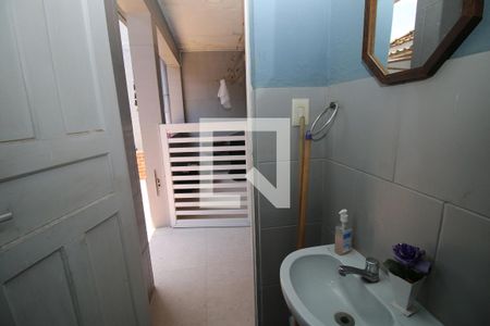 Casa à venda com 300m², 3 quartos e 2 vagasBanheiro de serviço