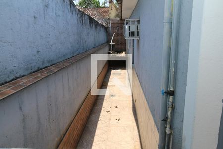 Casa à venda com 300m², 3 quartos e 2 vagasCanil