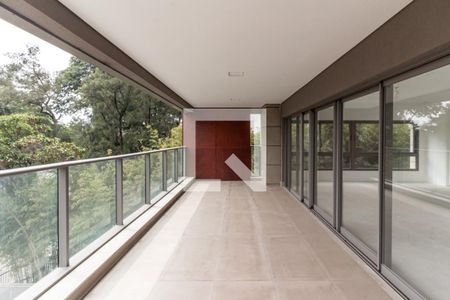 Apartamento à venda com 260m², 3 quartos e 3 vagasVaranda