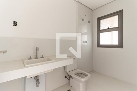 Apartamento à venda com 260m², 3 quartos e 3 vagasBanheiro da Suíte 2