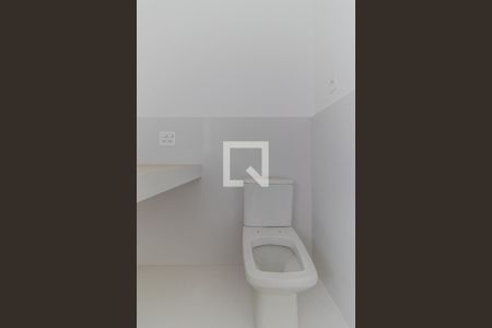 Apartamento à venda com 520m², 4 quartos e 3 vagas Apartamento à venda com 520m², 4 quartos e 3 vagasBanheiro da Suíte 2