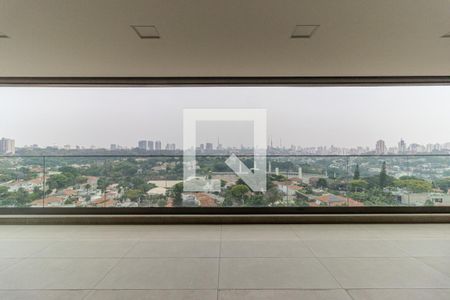 Apartamento à venda com 520m², 4 quartos e 3 vagas Apartamento à venda com 520m², 4 quartos e 3 vagasVaranda da Suíte 1